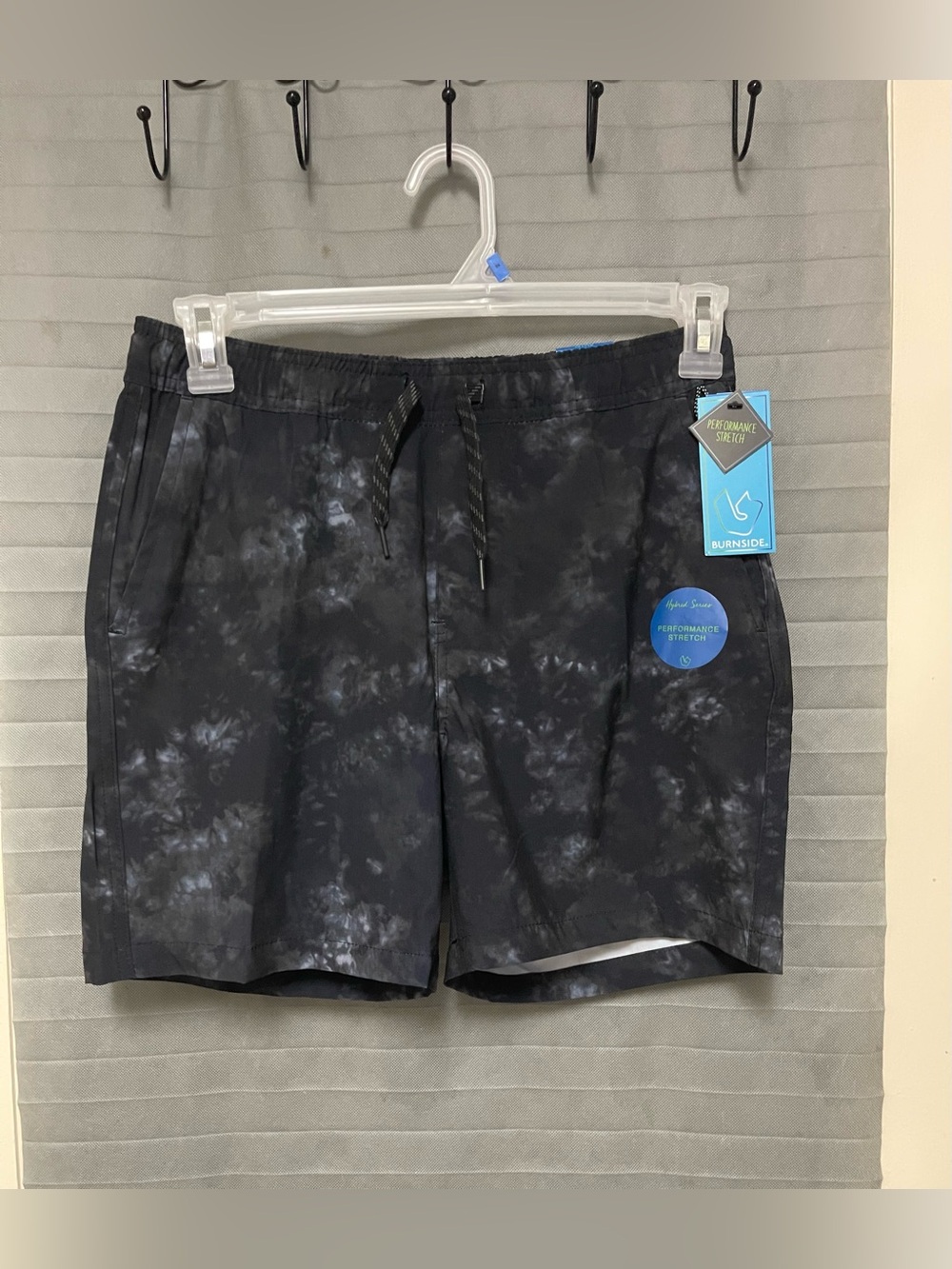 Burnside boys' hybrid swim shorts in a black tie-dye pattern size XL (18)